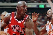 【NBA】マイケル・ジョーダンは史上唯一20得点未満より40得点超の試合が多かった選手だ