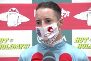 職場で着けてもギり許される勝負服柄のマスク