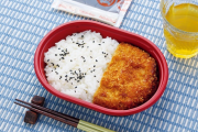 【画像】ローソン100さん、こんどは「メンチカツだけ弁当」(216円）を販売してしまうｗｗｗｗｗ