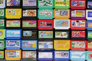 ファミコンのカセットの色別代表作、『青』だけない