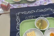 【画像】港区の小学校給食、ガチで限界突破ｗｗｗｗ