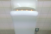 トイレの手を乾かす「ヴォー」って奴、コロナ対策で全国で使用中止になる可能性