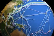 【動画】世界中の海に張り巡らされた海底ケーブルを可視化した3Dマップがこちら。