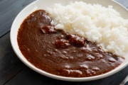 部長「辛さ2倍カレーで」課長「同じので」ワイ「同じので」