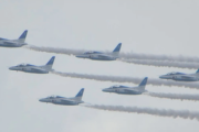 アカの共産党、ブルーインパルス飛行に激怒　｢中止要求しろ！｣