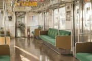 電車ドア横とかいう実は最強のポジションｗｗｗｗｗ