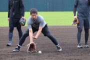 阪神・岩崎、目標は「優勝」「キャリアハイ」沖縄で合同自主トレ