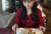 松本わかな「わかにゃサンタから動画のプレゼントです🎅🎁」