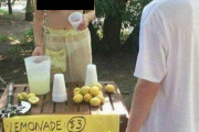 【画像】海外のレモネードの路上販売ｗｗｗ