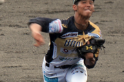 独立にサイドスロー150km右腕が登場。公式戦登板は高校1年以来
