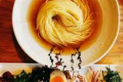 意識高い系ラーメンと意識低い系ラーメン、どっちが旨いんだ？
