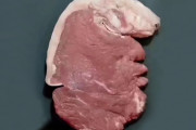【そっくり】ドナルド・トランプさん、牛肉だった