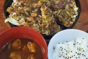 ラーメンにライス←わかる　お好み焼きにライス←ないわ