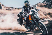 KTM「390 ADVENTURE」の価格と発売時期が決定！【新型】 ニューモデルが出たらageるｽﾚ【速報】
