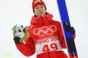 【北京冬季オリンピック】スキージャンプ男子ノーマルヒル金メダリスト・小林陵侑、得意のラージヒルで大飛翔を見せ今大会二冠とはならずも銀メダル獲得！