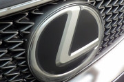 韓国人「理解できないレクサスのデザイン」