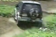 【動画】 パジェロの走行性能が実証されてしまった衝撃の事件が話題に