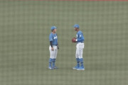 【vs.オリックス】今川と万波、見つめ合うｗｗｗｗｗｗｗｗ