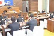 【石垣市議会】尖閣の中国船排除、賛成多数で可決　尖閣問題、市議会が意見書