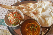 【画像】インド人(ネパール人)のインドカレー屋のインドカレー、うまい