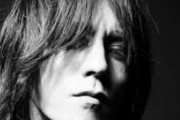 SUGIZO「農家、ミュージシャン、会社員、すべての人が税金を払って国に貢献している。社会問題や政治に対して自由に発言する権利がある」