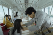 海外「言葉はわからなくても気持ちは伝わった！」日本の鉄道会社が作ったワンカット短編動画『父と娘の風景』を見た海外の反応