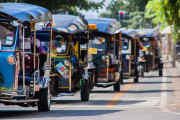 タイのトゥクトゥク音楽フェスが日本でニュースに！日本人にも好評！？【タイ人の反応】