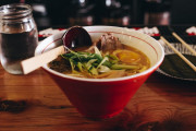 日本で「ラーメン定食」を頼んだ結果！とんでもないものが出てきてバグですか？と話題に！【台湾人の反応】