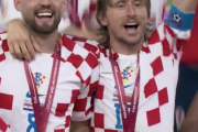 【悲報】日本人「クロアチアが3位？じゃあ日本は実質4位ってこと…！？」