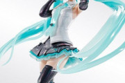 【画像】バンダイが送る究極の技術「初音ミク」がプラモデルに！塗装不要で組み上げるだけでこの完成度！