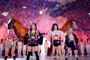 「これからは着物より韓服」…へそ出し韓服姿を披露したBLACKPINK、世界が称賛＝韓国の反応