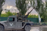 ウクライナ軍に鹵獲されたトヨタ「メガクルーザー」…23mmZU-23-2対空砲を装備！