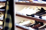 お前らスニーカー何足ぐらい持ってる？
