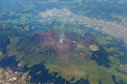阿蘇山の民「カルデラの中に街作って住みますｗｗｗ」←こいつらｗｗｗ