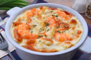 グラタンにエビやカニを入れるな