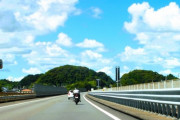 高速道路の大型バイクの立ち位置ってどのあたり？