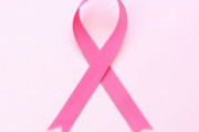 【炎上】女性に乳がん検診を啓発する「ピンクリボン」キャンペーン、受賞したポスターがどれも女性を馬鹿にしすぎと批判　→　これは…