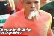 【中国】たばこ吸いながらマラソン走った52歳ランナー、3時間33分で完走するも失格