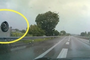 【絶望】北陸道を走行中に自分のタイヤが飛んでいくのを目撃したBMWミニ乗りの車載。