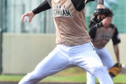 日本ハム斎藤佑樹２回無失点　阪神藤浪と譲らず力投　37球1安打無失点4奪三振
