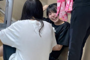 【朗報】窪田七海「ライブで『キュルルン』ってやったらライブハウスの500人中499人が沈黙した、1人だけ『ｵｰ…』って言ってくれた」