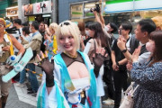 【画像】美少女侍コスプレイヤー、お胸デカすぎて零れるwwwwwwwwwwwwwwwwwwwwwwwwwwwwwwwwwwwwwwwwwwwww