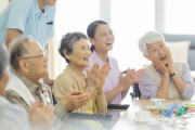 【悲報】日本、ついに100歳以上の高齢者の人口が10万人超えるwwwwwwwwwwwwwww