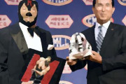 【プロレス】マスカラスさんに旭日双光章の叙勲伝達、プロレス通じ日本とメキシコの懸け橋