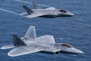 トランプ大統領が米戦闘機更新の構想表明、F-35はF-55に F-22はF-22スーパーに！