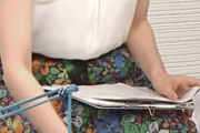 【この子いいべ】人気女子アナさん、うっかり胸チラしてしまう。。。