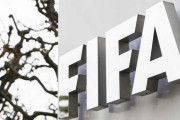 FIFAの医療部門トップがリーグ再開に警鐘「どうやって接触プレーを避ける？」「最低でもピッチに唾を吐くことは禁止しなければ」