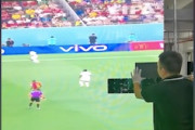 【動画】大型ディスプレイにパネルがはめ込まれる瞬間がとても気持ちいい。