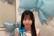 大坪まのちゃんがお家で誕生日パーティーをしたお写真がおしゃれ