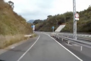 【長崎】車にひかれかけていた子猫の命を救ったおじさんのGJ動画。